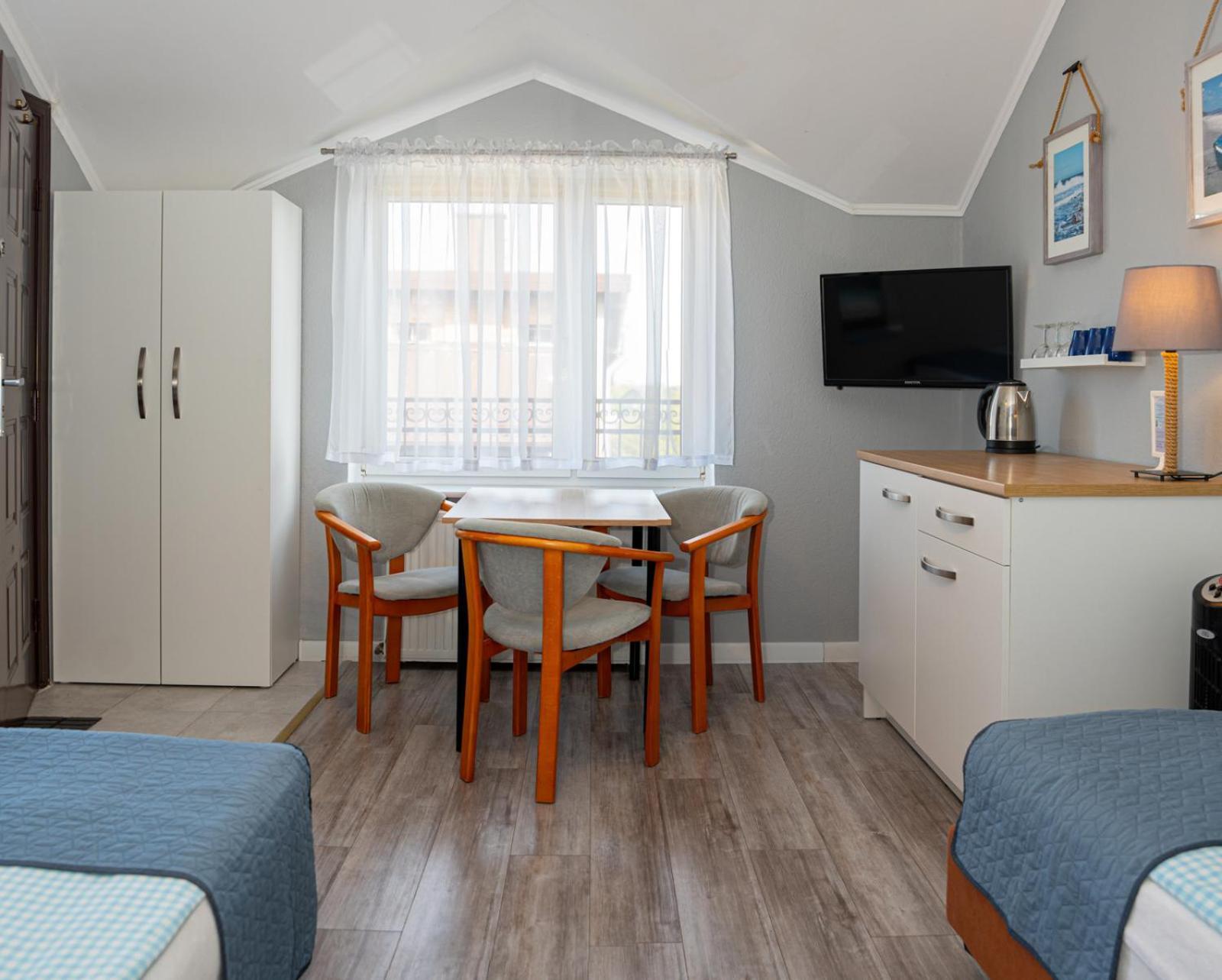 Cetniewo Pokoje I Apartamenty Владиславово Екстер'єр фото
